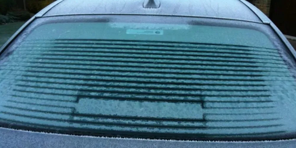 자동차 유리 열선 디프로스터 기능 확인을 위한 시간이 많이 소요되는 EOL 검사